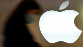 Apple первой выполнила практически все требования 