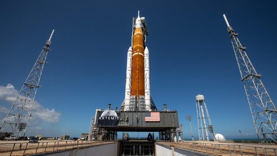 NASA назвало новую дату запуска ракеты на Луну