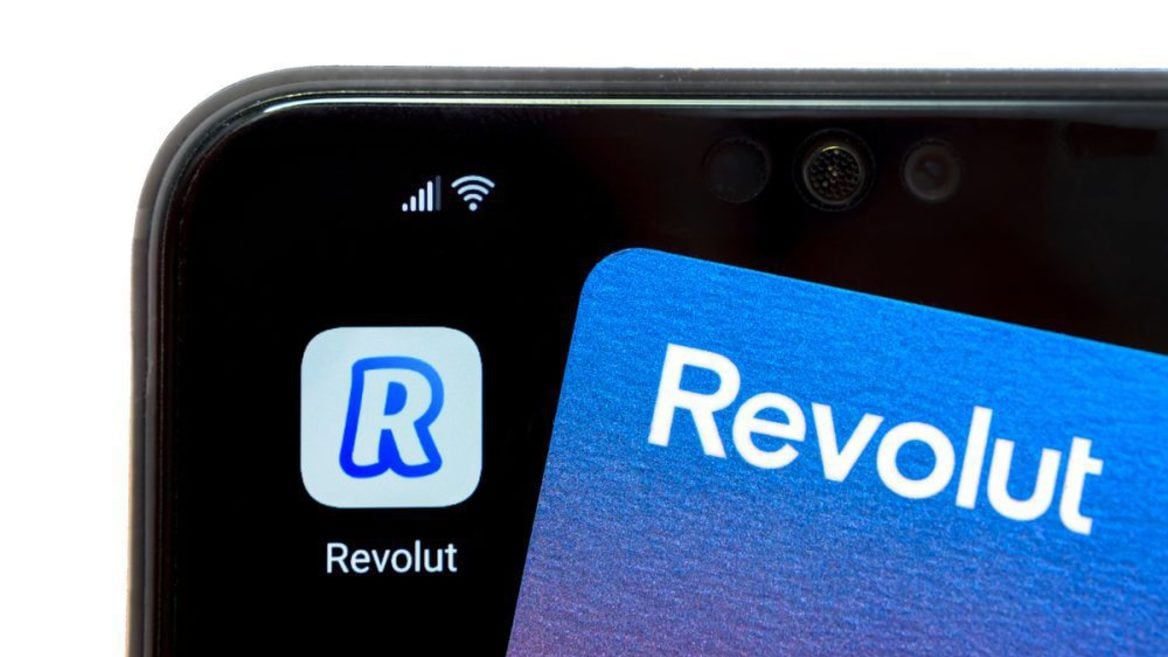 Приложение Revolut запретило денежные переводы в Беларусь и Россию