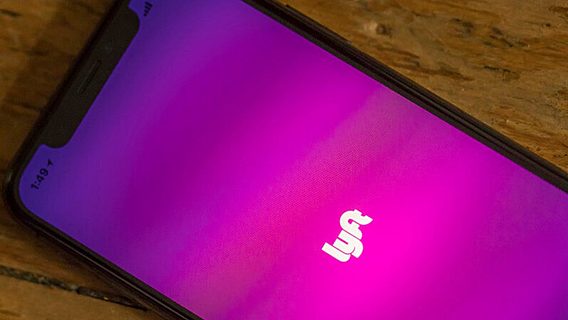 Такси-стартап Lyft привлечёт ещё $500 млн и выходит за пределы США 