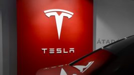 Федеральное агентство США взялось за Tesla