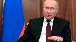 СМИ и соцсети сравнивают Путина с Гитлером