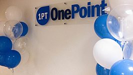 Красный день IT-календаря: как OnePoint поздравил программистов и тестировщиков 