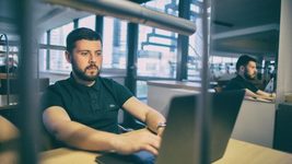 «Отксерокопировали для него учебники». CEO MakeML отмечает 26-летие в СИЗО