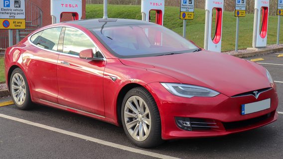 Житель Китая отсудил у Tesla $233 тысячи, обвинив компанию в мошенничестве