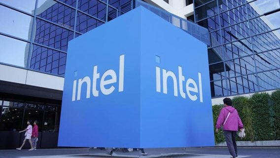 Intel подумывает продать часть бизнеса, чтобы выстоять