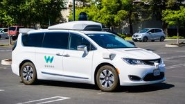 Беспилотный такси-сервис Waymo стал доступен горожанам Феникса