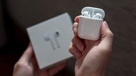 Apple разрабатывает датчики температуры тела и осанки для AirPods