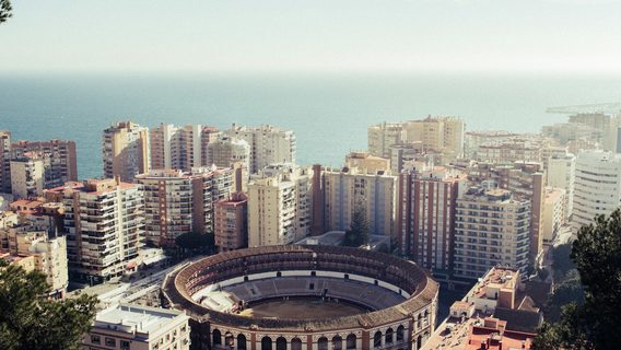 Айтишник год назад переехал с семьёй в Испанию. Рассказывает, que pasa