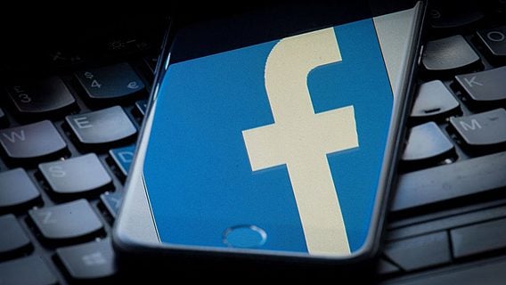 Bloomberg: Facebook начнёт производить собственные процессоры 