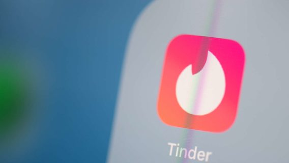 Tinder уходит из России