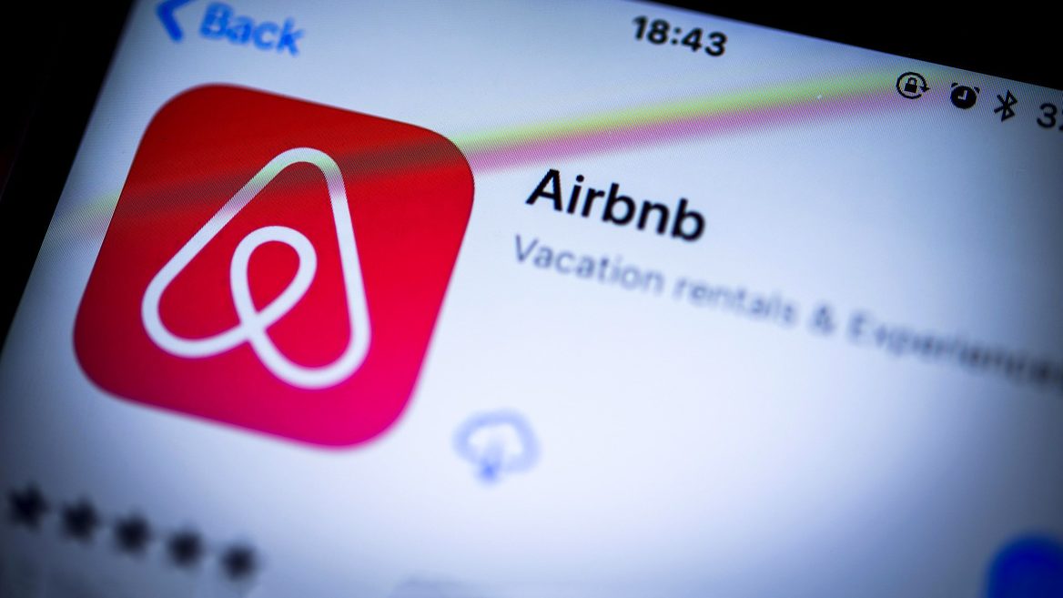 Пользователи Airbnb уже помогли украинцам на $2 млн