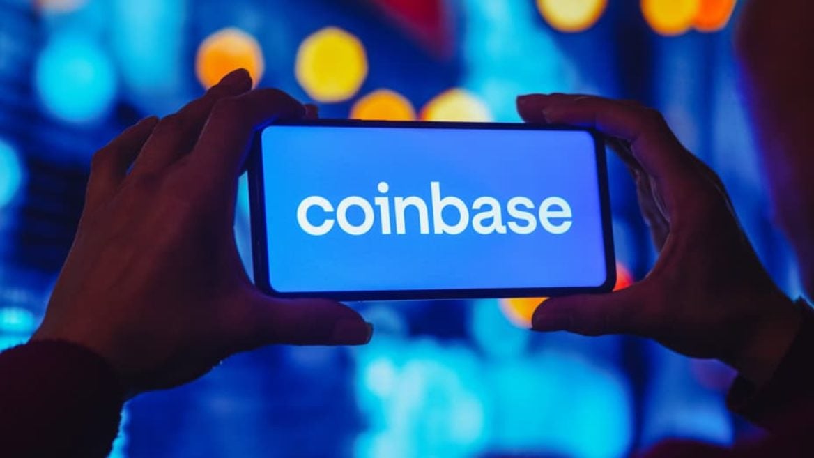 SEC подала в суд на криптобиржу Coinbase