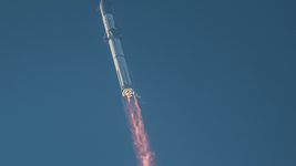 SpaceX прекратила полет Starship из-за проблем с двигателем