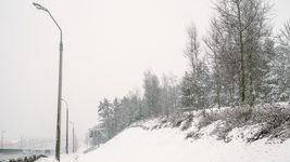 Флагштоки компаний в ремонте уже три месяца. Вернут ли их, неизвестно