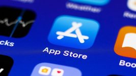 Apple разрешила оценивать свои приложения в App Store. Пользователи отыгрались