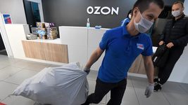 Ozon не смог расплатиться с держателями облигаций, которые требовали досрочного погашения