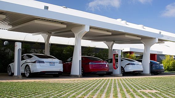 Генплан Tesla: Маск обещает «народный» таксопарк на базе каршеринга 