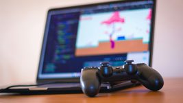 Что выбрать для старта в GameDev? Сравнили 2 популярных курса по Unity на Udemy и Coursera