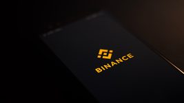 Binance на заявления о введении запрета на кошельки для россиян: продолжаем работать