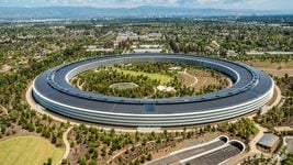 Начальника службы безопасности Apple обвинили в попытке дать взятку айпадами за разрешение на ношение оружия