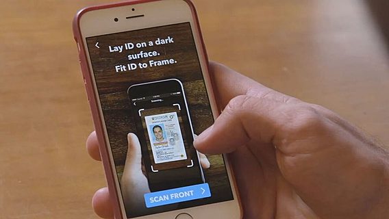 Facebook поглотила стартап по проверке официальных документов 