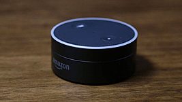 Alexa научат понимать культурный контекст при переводе 