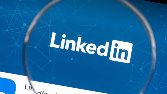 LinkedIn добавила ИИ-функцию написания сопроводительных писем