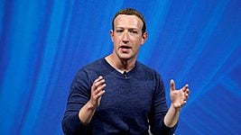 Facebook разрабатывает смарт-очки вместе с Ray-Ban 