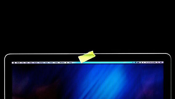 Опрос dev.by: заклеиваете ли вы веб-камеру своего ноутбука? 