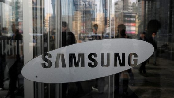 Склады забиты: Samsung сокращает производство смартфонов из-за падения глобального спроса