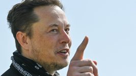 Tesla: кибертрака в этом году не будет, и «бюджетник» за $25K она не делает. Главное — роботы