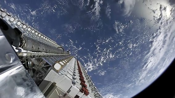 Google и SpaceX будут вместе развивать космический интернет-проект Starlink