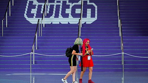 Rambler требует у Twitch почти $3 млрд за пользовательские трансляции английского футбола 