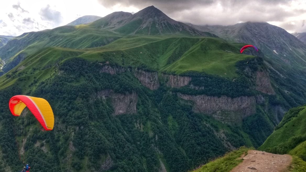 Самыя задаволеныя — у Грузіі. Як беларускія айцішнікі ацэньваюць свой заробак