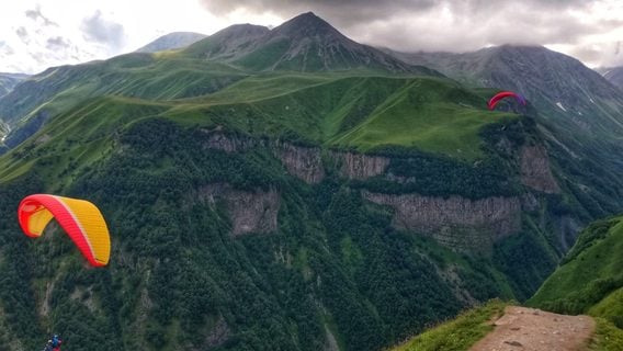 Самыя задаволеныя — у Грузіі. Як беларускія айцішнікі ацэньваюць свой заробак