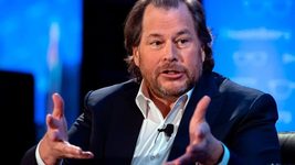 Salesforce попросила менеджеров взять на карандаш 10% непродуктивных сотрудников