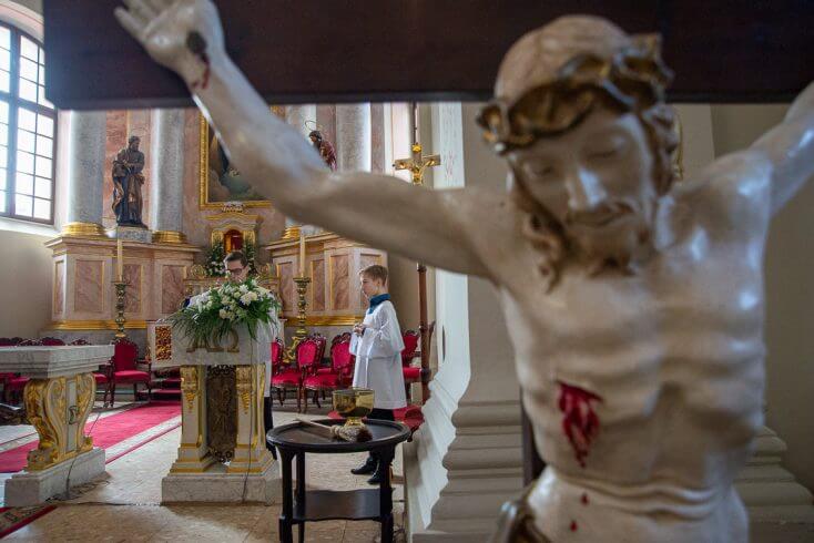 Католікі, грэка-католікі і пратэстанты святкуюць Вялікдзень