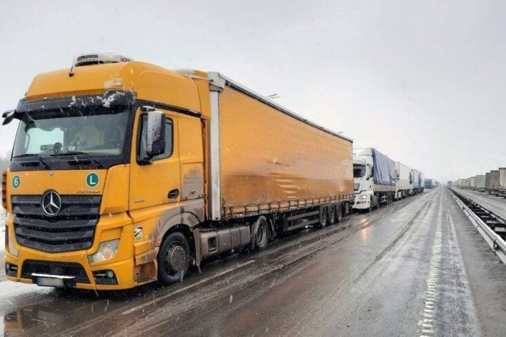 Иностранные перевозчики пытались провезти в Беларусь товары с указанием заниженной стоимости