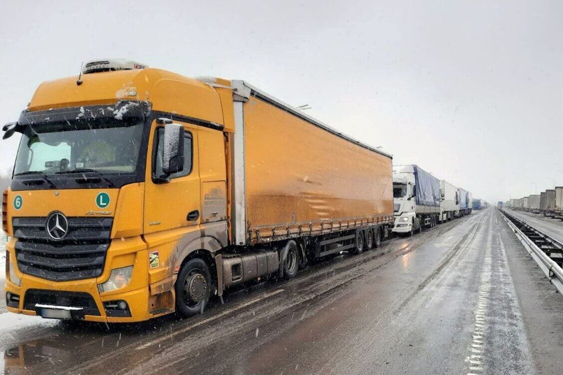 Замежныя перавозчыкі спрабавалі правезці ў Беларусь тавары з пазначэннем заніжанага кошту