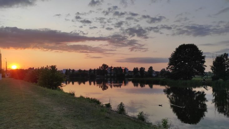 Дзявяты год запар кастрычнік у Беларусі цяплейшы за норму