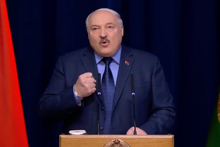 Лукашэнка заявіў пра неабходнасць "актуалізаваць абаронныя дзеянні"