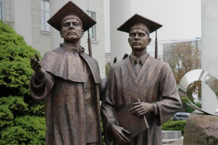 Оптимизация Академии наук не затронет деятельность научных сотрудников — Караник