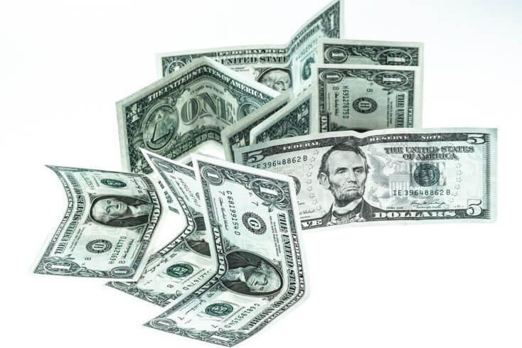 Курс наяўнага долара ў кастрычніку знізіўся на 1,2% пасля прыкладна такога ж росту ў верасні