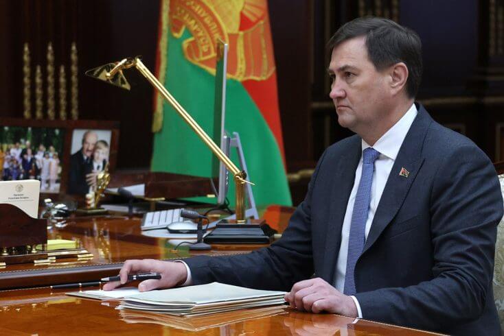 Рыженков утверждает, что на Западе нелегальных мигрантов считают "недочеловеками", а ЕС превращается в "гетто"
