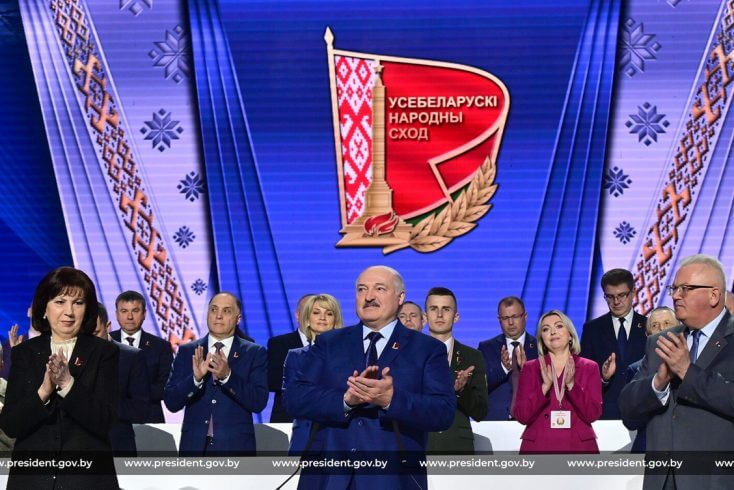 Провалы Лукашенко. 4. Вождь застыл в эпохе брежневского застоя. И тянет назад всю Беларусь