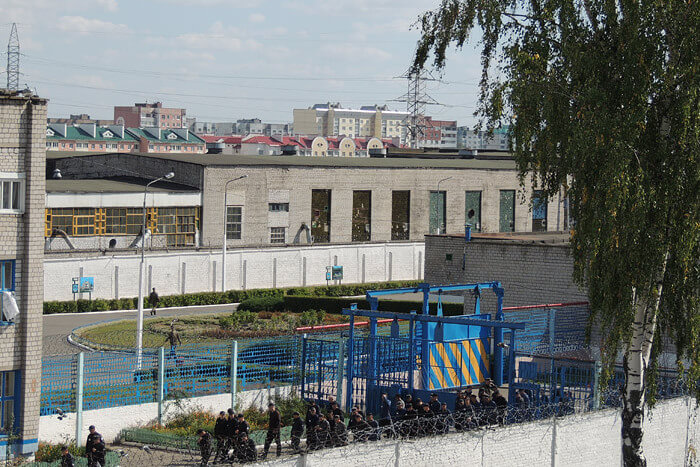 За "злостное неповиновение" требованиям администраций колоний осуждено не менее 68 политзаключенных — "Весна"