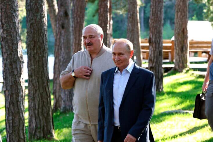 "Шептун Путина". Как Кремль задействовал Лукашенко в "специальной дипломатической операции"