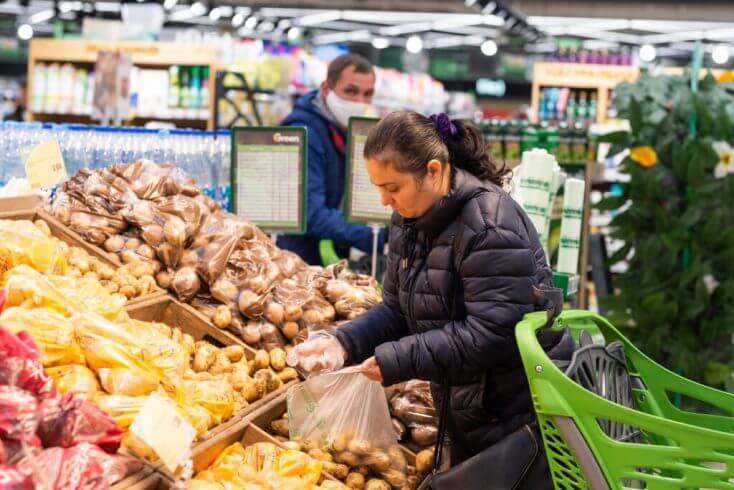 Потребительские цены в августе снизились на 0,3%, с начала года выросли на 5,3% — Белстат (подробно)