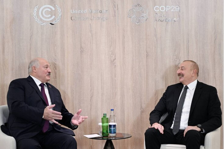 На фоне обострения отношений с РФ Азербайджан заявляет об укреплении связей с Беларусью